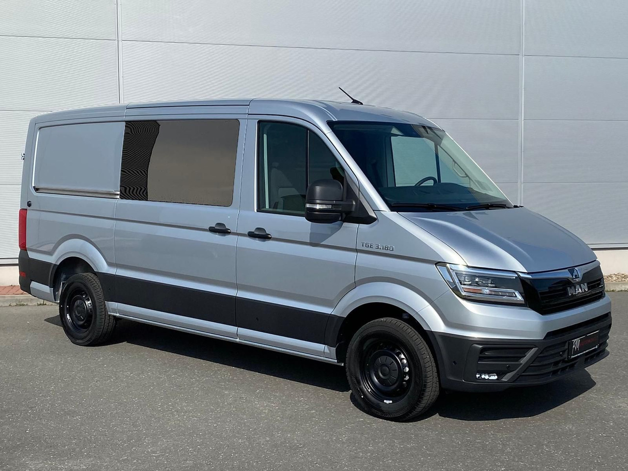 MAN TGE 3.180 L3H2 MIXTO 4x4 AUTOM ACC NAV - Lengvasis automobilis: foto 2 MAN TGE 3.180 L3H2 MIXTO 4x4 AUTOM ACC NAV - Lengvasis automobilis: foto 2