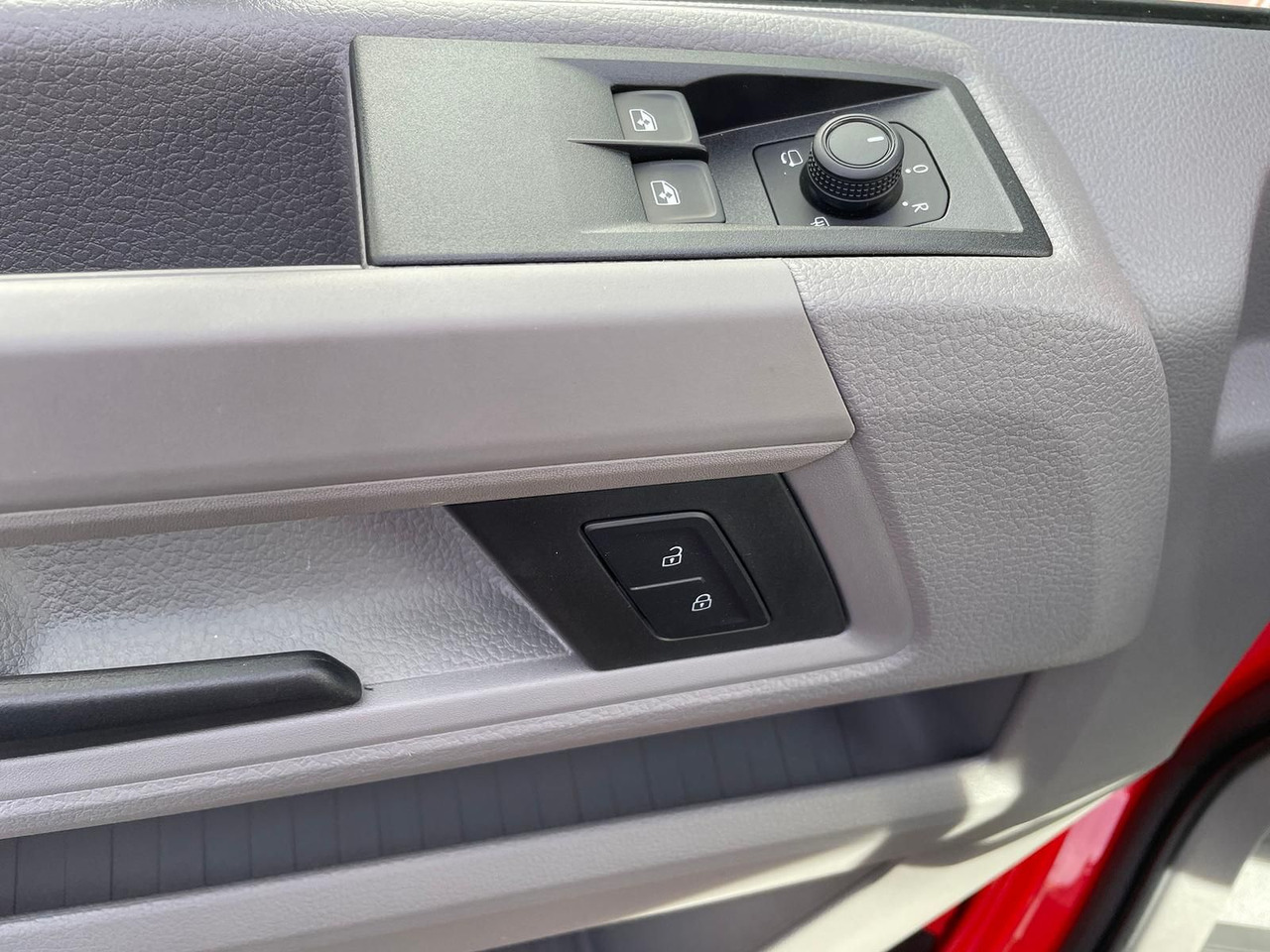 Keleivinis furgonas MAN TGE 3.180 L3H3 4x4 FEUERWEHR LED TEMPOMAT: foto 34 Keleivinis furgonas MAN TGE 3.180 L3H3 4x4 FEUERWEHR LED TEMPOMAT: foto 34