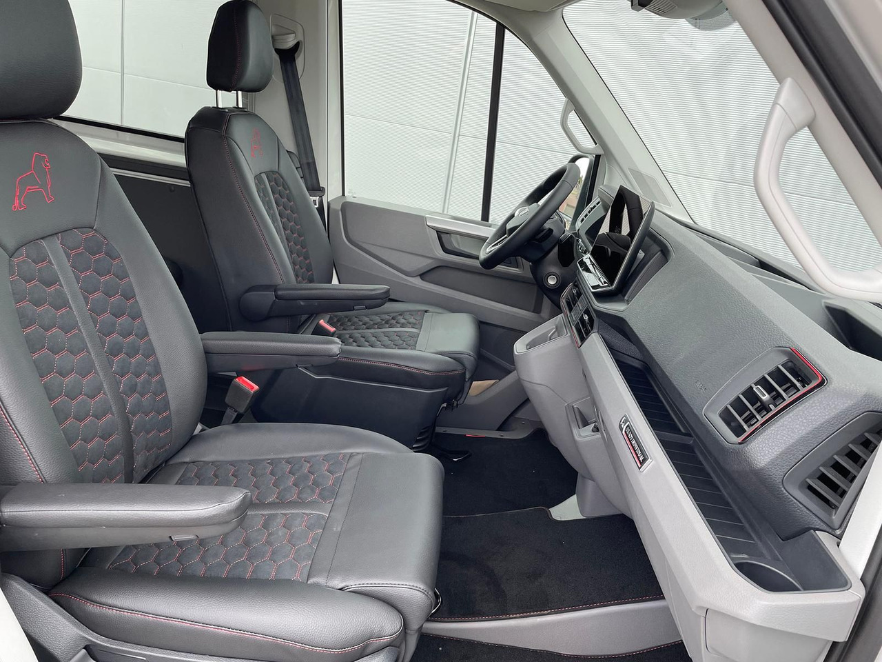 Krovininis mikroautobusas, Komercinis automobilis su dviguba kabina MAN TGE 3.200 L3H2 MIXTO 4x4 Individual S ACC STHZ: foto 33