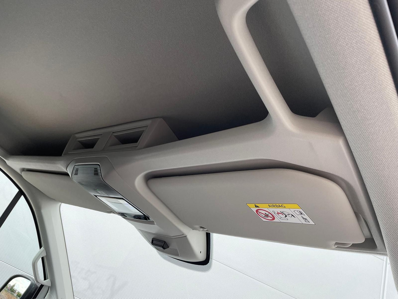 Krovininis mikroautobusas, Komercinis automobilis su dviguba kabina MAN TGE 3.200 L3H2 MIXTO 4x4 Individual S ACC STHZ: foto 37