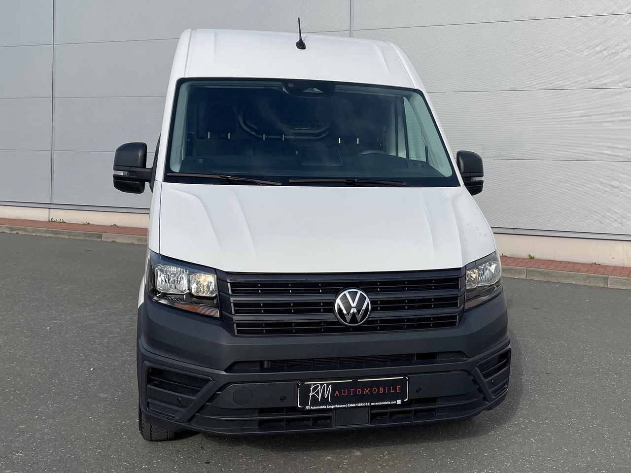 Volkswagen Crafter Kasten 35 L4H3 Autom. NAVI KAMERA KLIMA - Keleivinis furgonas: foto 3 Volkswagen Crafter Kasten 35 L4H3 Autom. NAVI KAMERA KLIMA - Keleivinis furgonas: foto 3