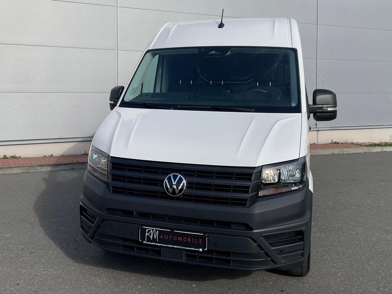 Volkswagen Crafter Kasten 35 L4H3 Autom. NAVI KAMERA KLIMA - Keleivinis furgonas: foto 4 Volkswagen Crafter Kasten 35 L4H3 Autom. NAVI KAMERA KLIMA - Keleivinis furgonas: foto 4