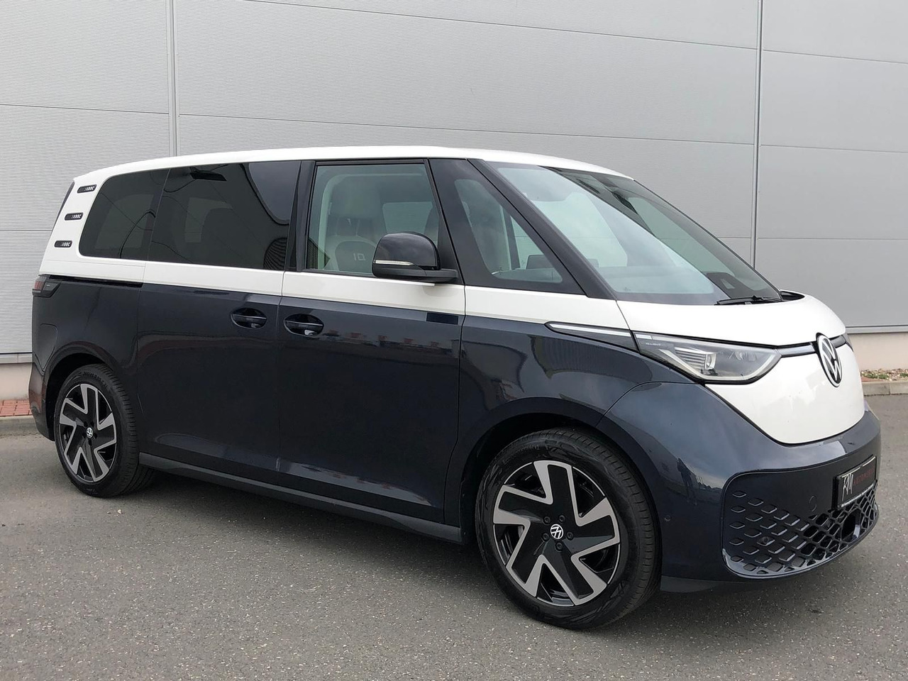 Volkswagen ID. Buzz 150 kW Pro AHK ACC MATRIX LED KEYLESS - Mikroautobusas, Elektrinis autobusas: foto 2 Volkswagen ID. Buzz 150 kW Pro AHK ACC MATRIX LED KEYLESS - Mikroautobusas, Elektrinis autobusas: foto 2