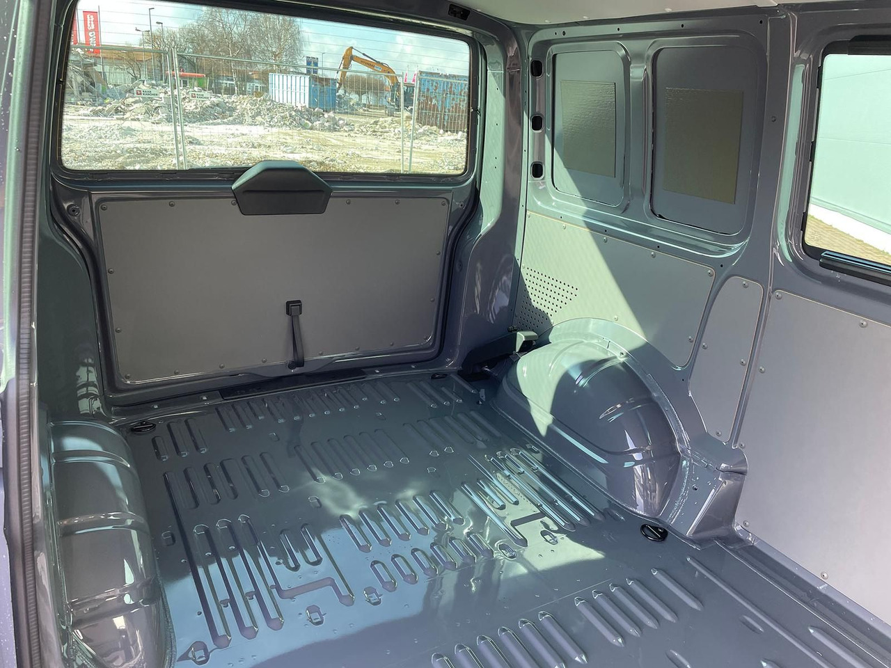 Keleivinis furgonas Volkswagen T6.1 Transporter Kasten 4M ACC PDC KAMERA STANDH: foto 11