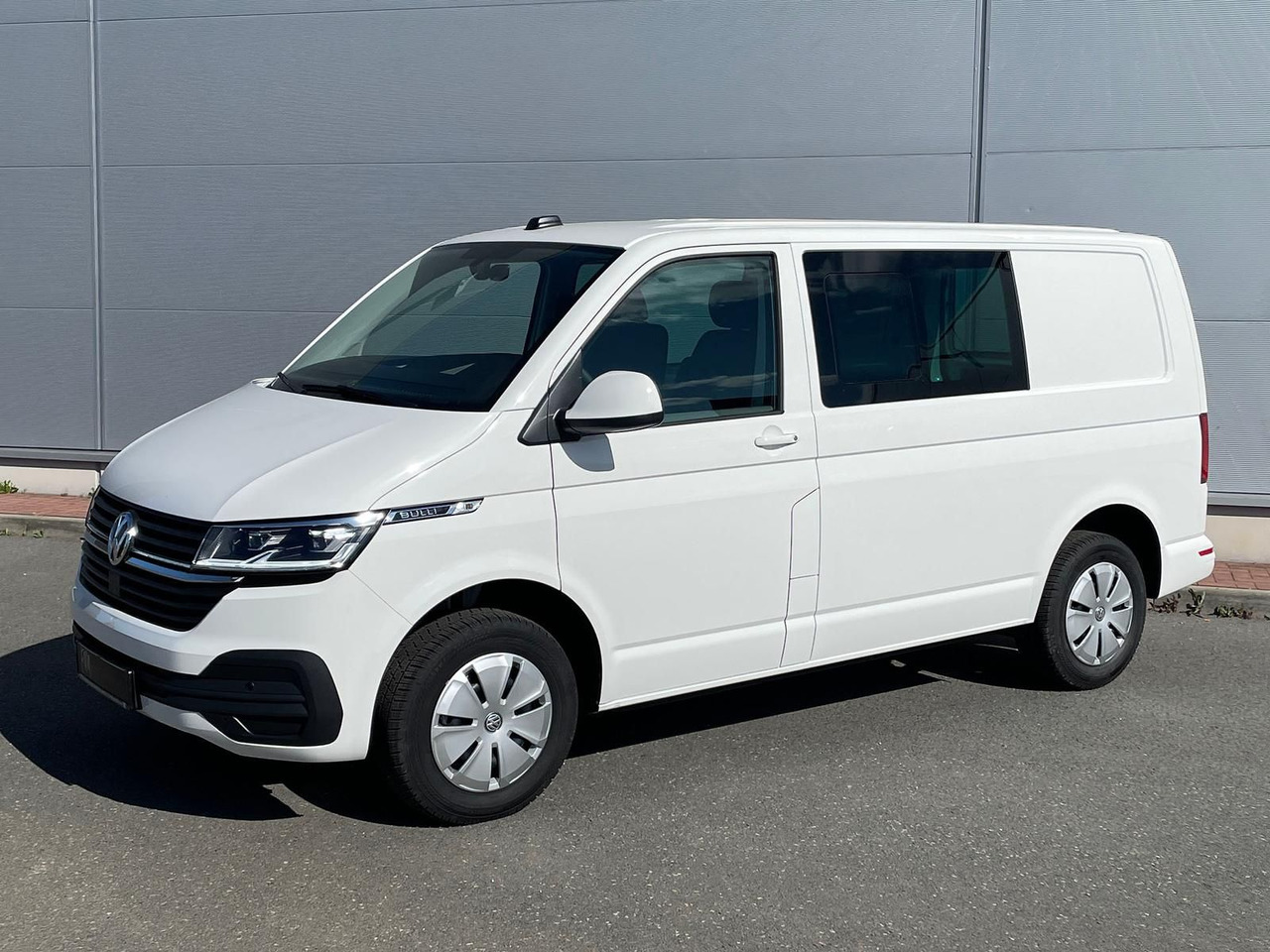 Volkswagen T6.1 Transporter Kasten 4M ACC PDC KAMERA STANDH - Keleivinis furgonas: foto 1 Volkswagen T6.1 Transporter Kasten 4M ACC PDC KAMERA STANDH - Keleivinis furgonas: foto 1
