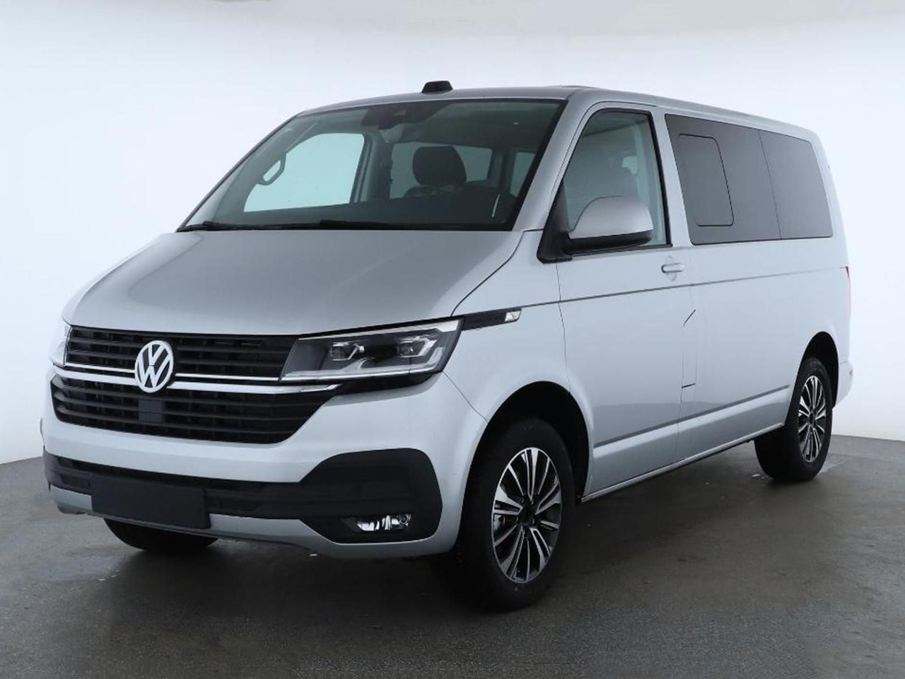 Volkswagen T6.1 Transporter Kombi KR LED STANDHZ ACC NAVI - Universalas: foto 1 Volkswagen T6.1 Transporter Kombi KR LED STANDHZ ACC NAVI - Universalas: foto 1