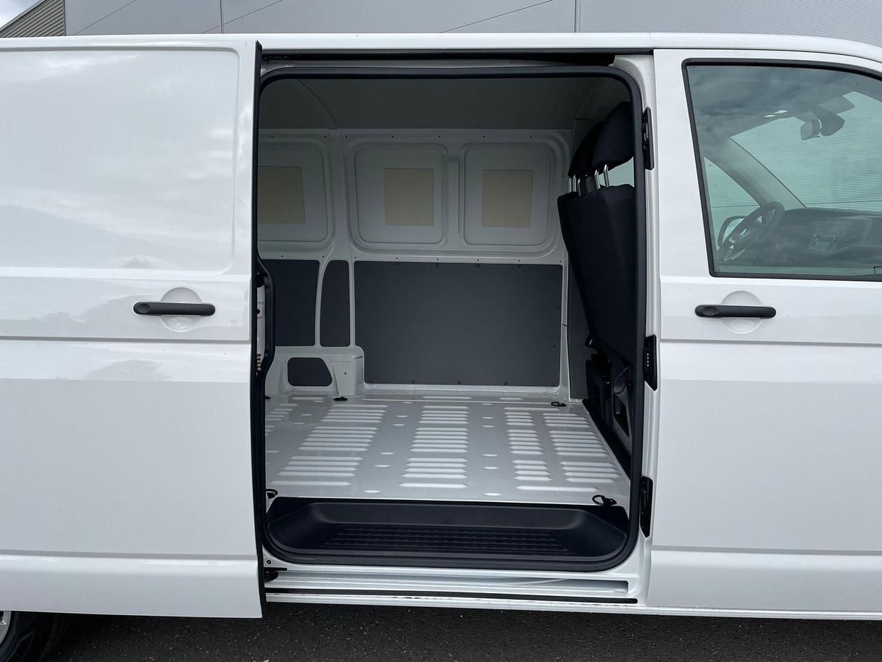 Krovininis mikroautobusas Volkswagen T6.1 Transporter Mixto lang 4M MFL LED TEMPOMAT: foto 9