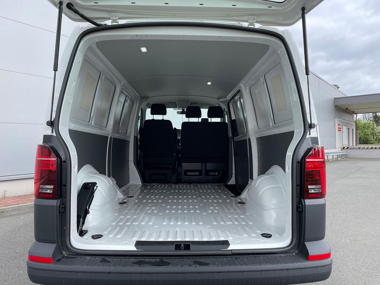 Krovininis mikroautobusas Volkswagen T6.1 Transporter Mixto lang 4M MFL LED TEMPOMAT: foto 11