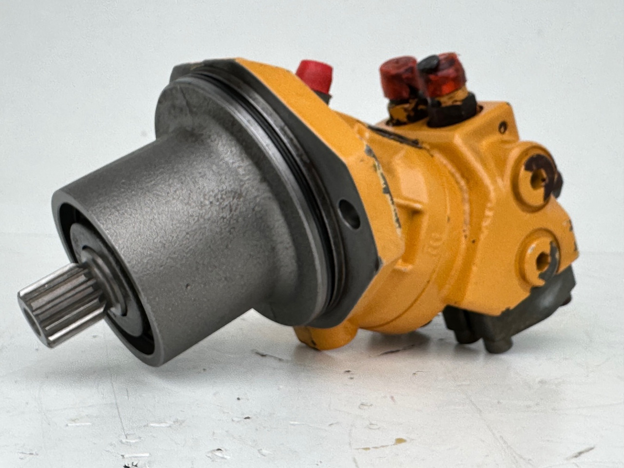 LIEBHERR Konstantmotor mit ID-Nr.5008984-ID-Nr.5007150 – Hydromatik Rexroth Axialkolbenmotor mit Nr.2000349 Typ:A2FE23/61W-NAL191. A308,A310,A312,A900ZW,R308,R310,R312,LOS914,R914,R916. #4064579.DK# - Hidraulinis variklis - Ekskavatorius: foto 1 LIEBHERR Konstantmotor mit ID-Nr.5008984-ID-Nr.5007150 – Hydromatik Rexroth Axialkolbenmotor mit Nr.2000349 Typ:A2FE23/61W-NAL191. A308,A310,A312,A900ZW,R308,R310,R312,LOS914,R914,R916. #4064579.DK# - Hidraulinis variklis - Ekskavatorius: foto 1