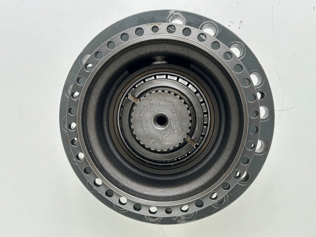 Transmisija - Statybinė technika Liebherr Abtriebswellengehäuse ID-Nr.90013701 mit Abtriebswelle ID-Nr.90214087.    SAT275A290.  R922 LC-1486. R924 LC-1487.  #0871#0876#: foto 15