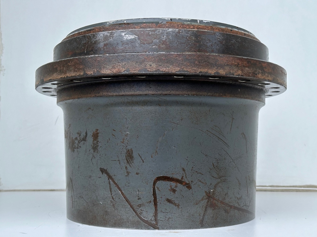 Liebherr Anschlußträger ID-Nr.90207972 mit Innenrad ID-Nr.944315903. FAT400P130-FAT400P139. R926,R928,R930,R934,R936,R938. #0993#0969#2064# - Šoninė pavara - Statybinė technika: foto 2 Liebherr Anschlußträger ID-Nr.90207972 mit Innenrad ID-Nr.944315903. FAT400P130-FAT400P139. R926,R928,R930,R934,R936,R938. #0993#0969#2064# - Šoninė pavara - Statybinė technika: foto 2