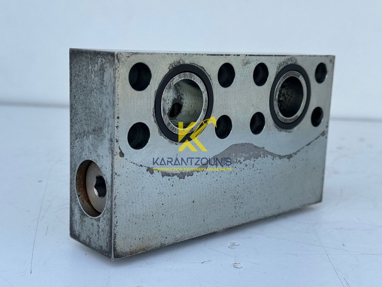 Liebherr Dämpfungsventil ID-Nr.10121777. P924 COMP, P926, R926, R916, R922, R924 COMP, R924, R926 COMP, R926, R930, R936, R946, R950 T, R960 T. #10121777.43199# - Posūkio reduktorius - Statybinė technika: foto 4 Liebherr Dämpfungsventil ID-Nr.10121777. P924 COMP, P926, R926, R916, R922, R924 COMP, R924, R926 COMP, R926, R930, R936, R946, R950 T, R960 T. #10121777.43199# - Posūkio reduktorius - Statybinė technika: foto 4