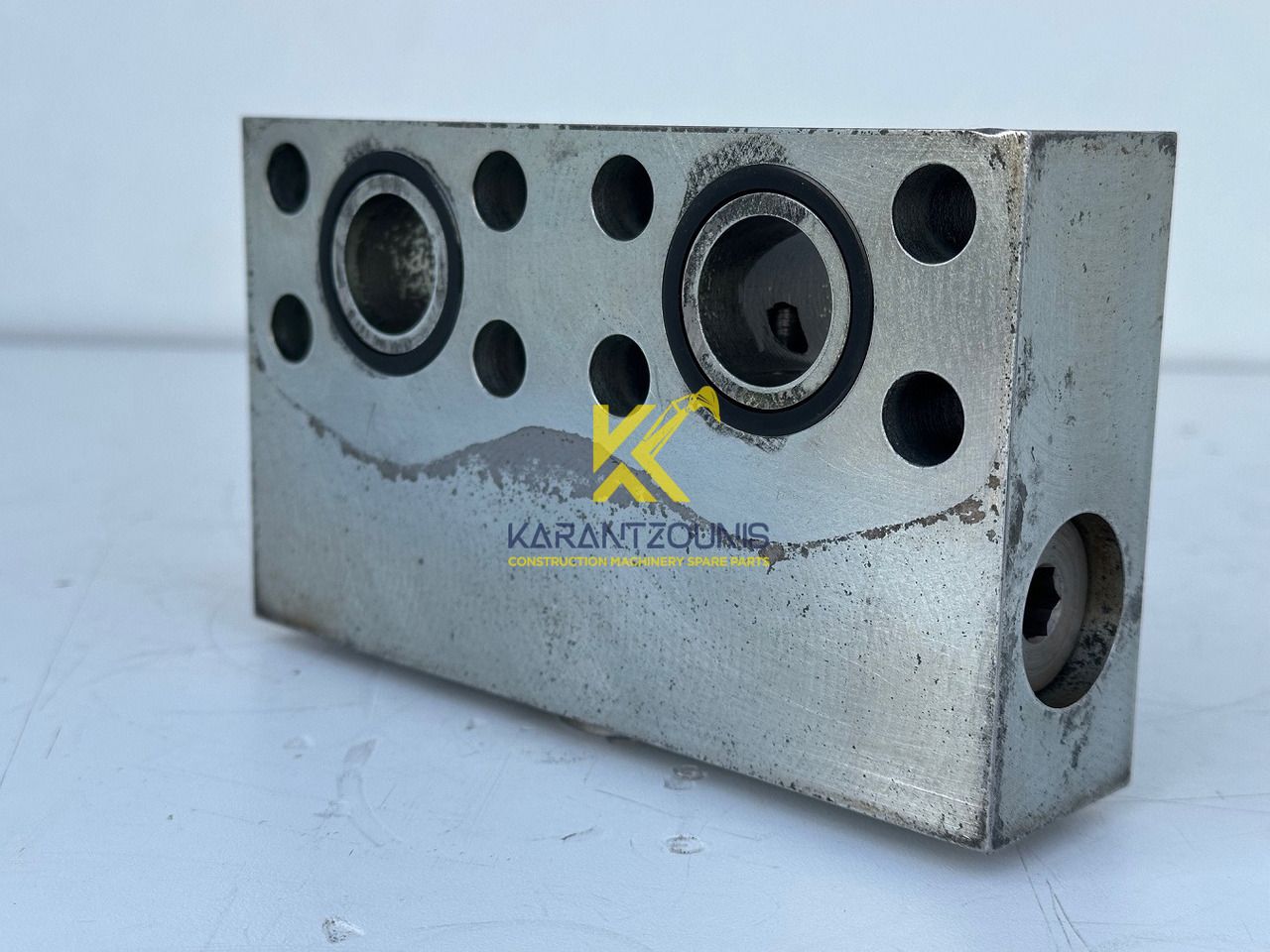 Liebherr Dämpfungsventil ID-Nr.10121777. P924 COMP, P926, R926, R916, R922, R924 COMP, R924, R926 COMP, R926, R930, R936, R946, R950 T, R960 T. #10121777.43199# - Posūkio reduktorius - Statybinė technika: foto 3 Liebherr Dämpfungsventil ID-Nr.10121777. P924 COMP, P926, R926, R916, R922, R924 COMP, R924, R926 COMP, R926, R930, R936, R946, R950 T, R960 T. #10121777.43199# - Posūkio reduktorius - Statybinė technika: foto 3