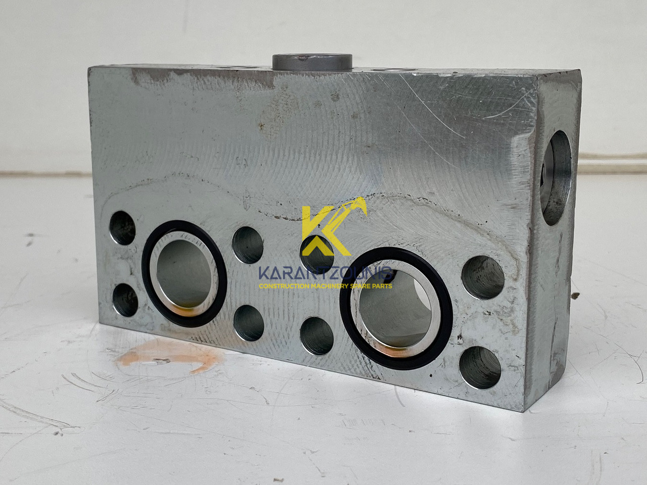 Liebherr Dämpfungsventil ID-Nr.10121777. P924 COMP, P926, R926, R916, R922, R924 COMP, R924, R926 COMP, R926, R930, R936, R946, R950 T, R960 T. #DÄ27652# - Posūkio reduktorius - Ekskavatorius: foto 3 Liebherr Dämpfungsventil ID-Nr.10121777. P924 COMP, P926, R926, R916, R922, R924 COMP, R924, R926 COMP, R926, R930, R936, R946, R950 T, R960 T. #DÄ27652# - Posūkio reduktorius - Ekskavatorius: foto 3