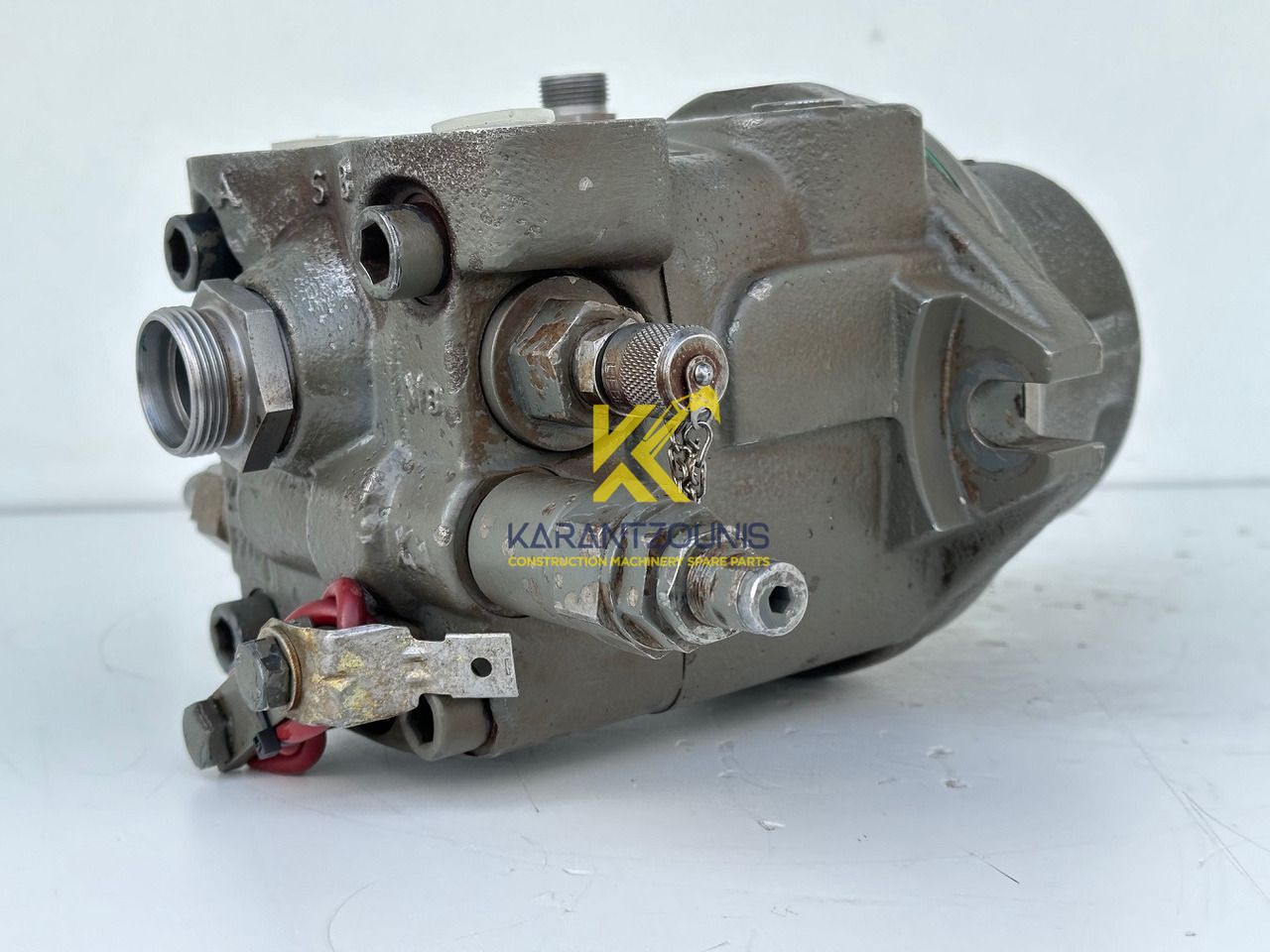 Liebherr Hydraulikeinbaumotor Typ:FMF058, ID-Nr.10122576 - ID-Nr.10145827 - ID-Nr.11371069. LOS1906, P924 COMP , R906, R906 PROTO, R916, R922, R924, R924 COMP, R926 COMP, R926 K LC. #11371069.08604# - Hidraulinis variklis - Vikšrinis ekskavatorius: foto 4 Liebherr Hydraulikeinbaumotor Typ:FMF058, ID-Nr.10122576 - ID-Nr.10145827 - ID-Nr.11371069. LOS1906, P924 COMP , R906, R906 PROTO, R916, R922, R924, R924 COMP, R926 COMP, R926 K LC. #11371069.08604# - Hidraulinis variklis - Vikšrinis ekskavatorius: foto 4