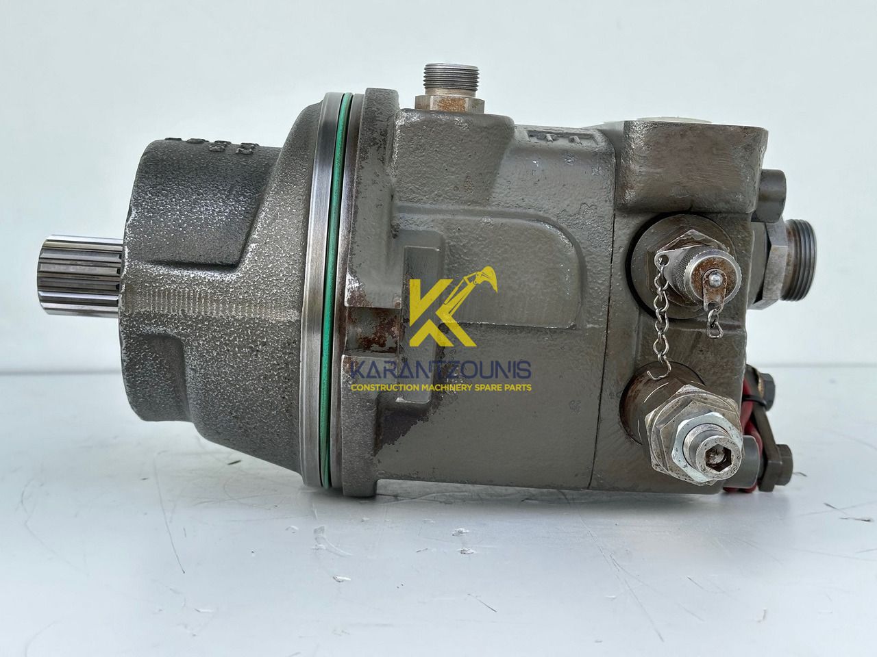 Liebherr Hydraulikeinbaumotor Typ:FMF058, ID-Nr.10122576 - ID-Nr.10145827 - ID-Nr.11371069. LOS1906, P924 COMP , R906, R906 PROTO, R916, R922, R924, R924 COMP, R926 COMP, R926 K LC. #11371069.08604# - Hidraulinis variklis - Vikšrinis ekskavatorius: foto 5 Liebherr Hydraulikeinbaumotor Typ:FMF058, ID-Nr.10122576 - ID-Nr.10145827 - ID-Nr.11371069. LOS1906, P924 COMP , R906, R906 PROTO, R916, R922, R924, R924 COMP, R926 COMP, R926 K LC. #11371069.08604# - Hidraulinis variklis - Vikšrinis ekskavatorius: foto 5