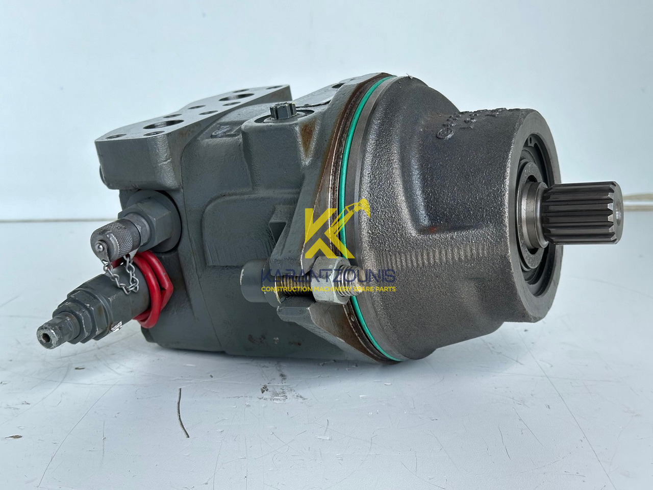 Liebherr Hydraulikeinbaumotor Typ:FMF058, ID-Nr.10122576 - ID-Nr.10145827 - ID-Nr.11371069. LOS1906, P924 COMP , R906, R906 PROTO, R916, R922, R924, R924 COMP, R926 COMP, R926 K LC. #39780# - Hidraulinis variklis - Ekskavatorius: foto 2 Liebherr Hydraulikeinbaumotor Typ:FMF058, ID-Nr.10122576 - ID-Nr.10145827 - ID-Nr.11371069. LOS1906, P924 COMP , R906, R906 PROTO, R916, R922, R924, R924 COMP, R926 COMP, R926 K LC. #39780# - Hidraulinis variklis - Ekskavatorius: foto 2