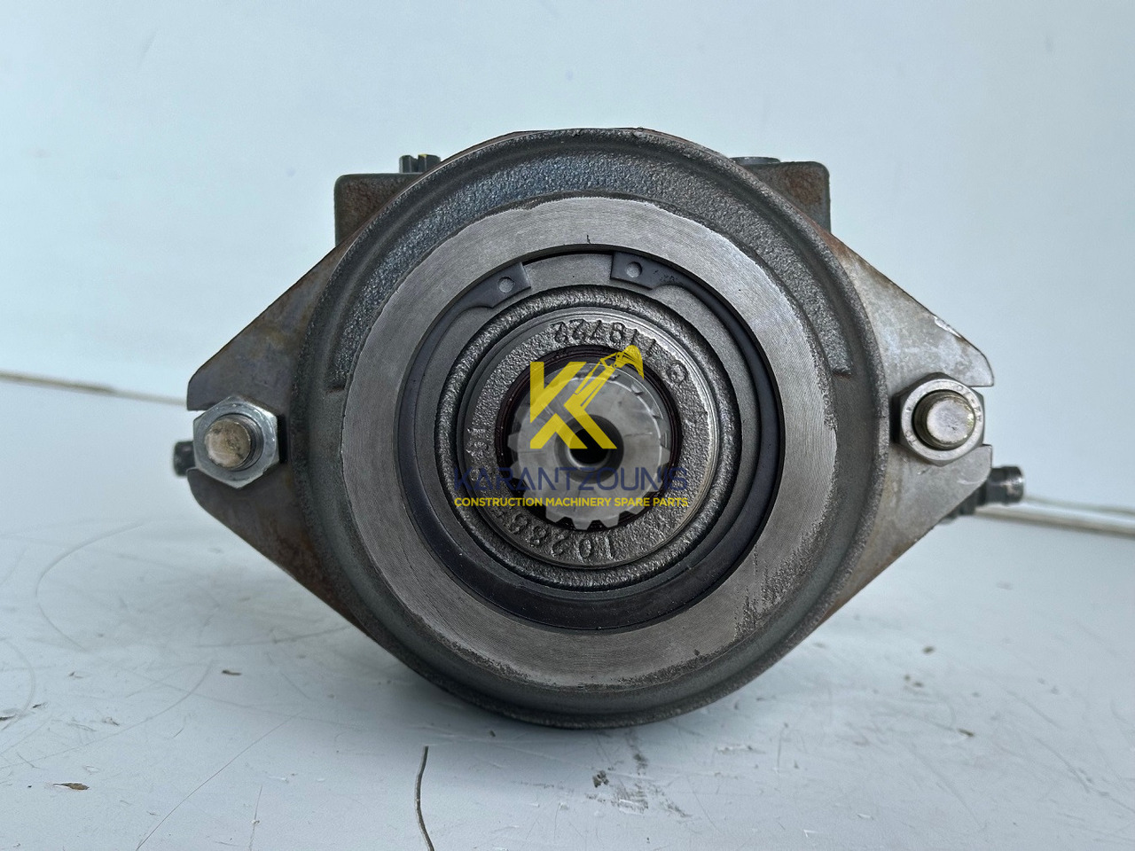 Liebherr Hydraulikeinbaumotor Typ:FMF058, ID-Nr.10122576 - ID-Nr.10145827 - ID-Nr.11371069. LOS1906, P924 COMP , R906, R906 PROTO, R916, R922, R924, R924 COMP, R926 COMP, R926 K LC. #39780# - Hidraulinis variklis - Ekskavatorius: foto 5 Liebherr Hydraulikeinbaumotor Typ:FMF058, ID-Nr.10122576 - ID-Nr.10145827 - ID-Nr.11371069. LOS1906, P924 COMP , R906, R906 PROTO, R916, R922, R924, R924 COMP, R926 COMP, R926 K LC. #39780# - Hidraulinis variklis - Ekskavatorius: foto 5