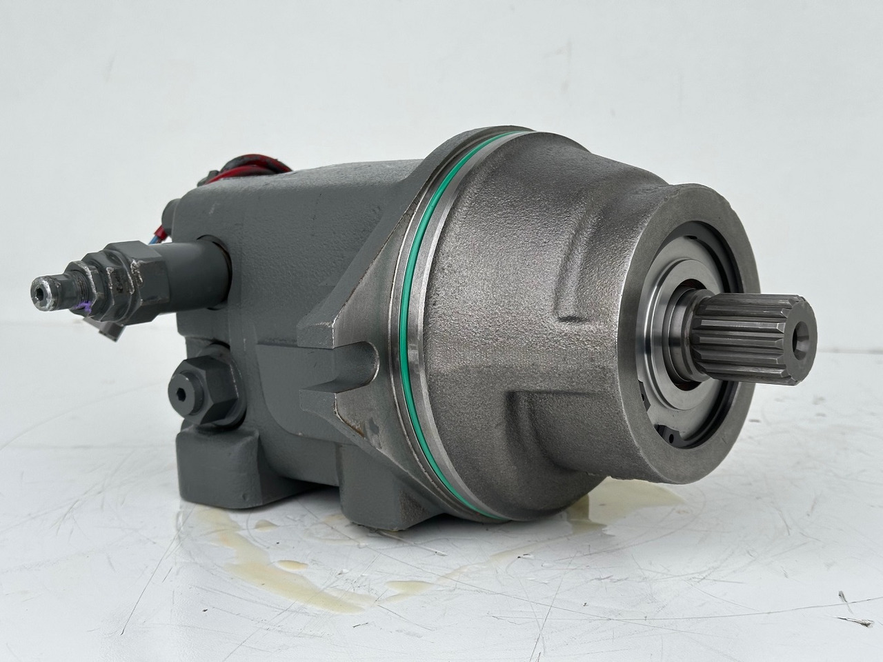 Liebherr Hydraulikeinbaumotor Typ:FMF058. ID-Nr.12483261. SAT275/266. R926 K-LC-1565, R926 K-LC-1827, R930 T-1980. #12483261.00573# - Hidraulinis variklis - Vikšrinis ekskavatorius: foto 4 Liebherr Hydraulikeinbaumotor Typ:FMF058. ID-Nr.12483261. SAT275/266. R926 K-LC-1565, R926 K-LC-1827, R930 T-1980. #12483261.00573# - Hidraulinis variklis - Vikšrinis ekskavatorius: foto 4
