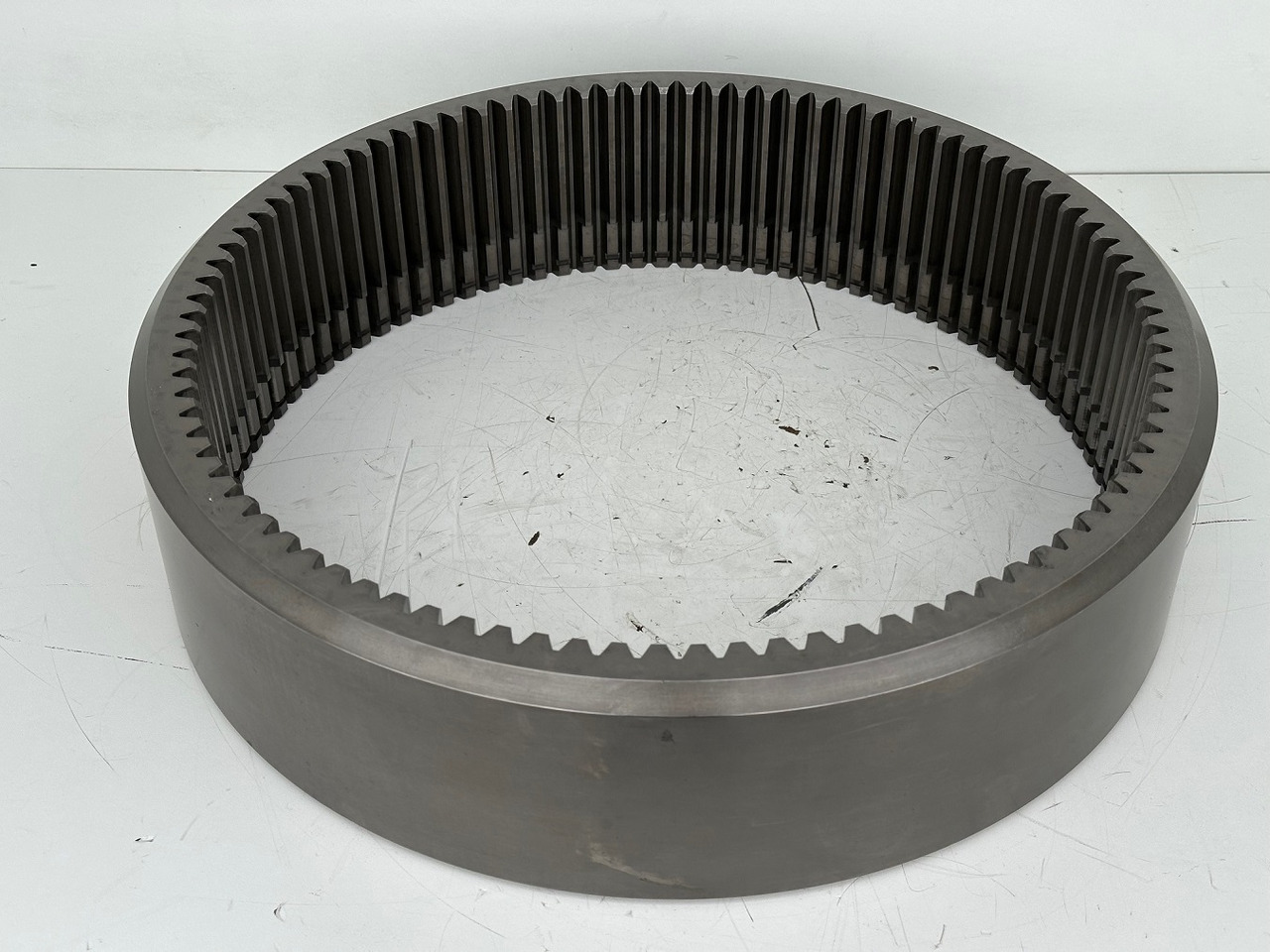 Liebherr Original Innenrad ID-Nr.944427803. FAT500E502,FAT500E503,FAT500E517,FAT500E518,FAT500F522,FAT500F522,FAT500F528,FAT500F529.PR734,PR73605,PR7363,PR7364,PR736,RL44,RL46,RL463. #944427803.31.07# - Šoninė pavara - Statybinė technika: foto 2 Liebherr Original Innenrad ID-Nr.944427803. FAT500E502,FAT500E503,FAT500E517,FAT500E518,FAT500F522,FAT500F522,FAT500F528,FAT500F529.PR734,PR73605,PR7363,PR7364,PR736,RL44,RL46,RL463. #944427803.31.07# - Šoninė pavara - Statybinė technika: foto 2