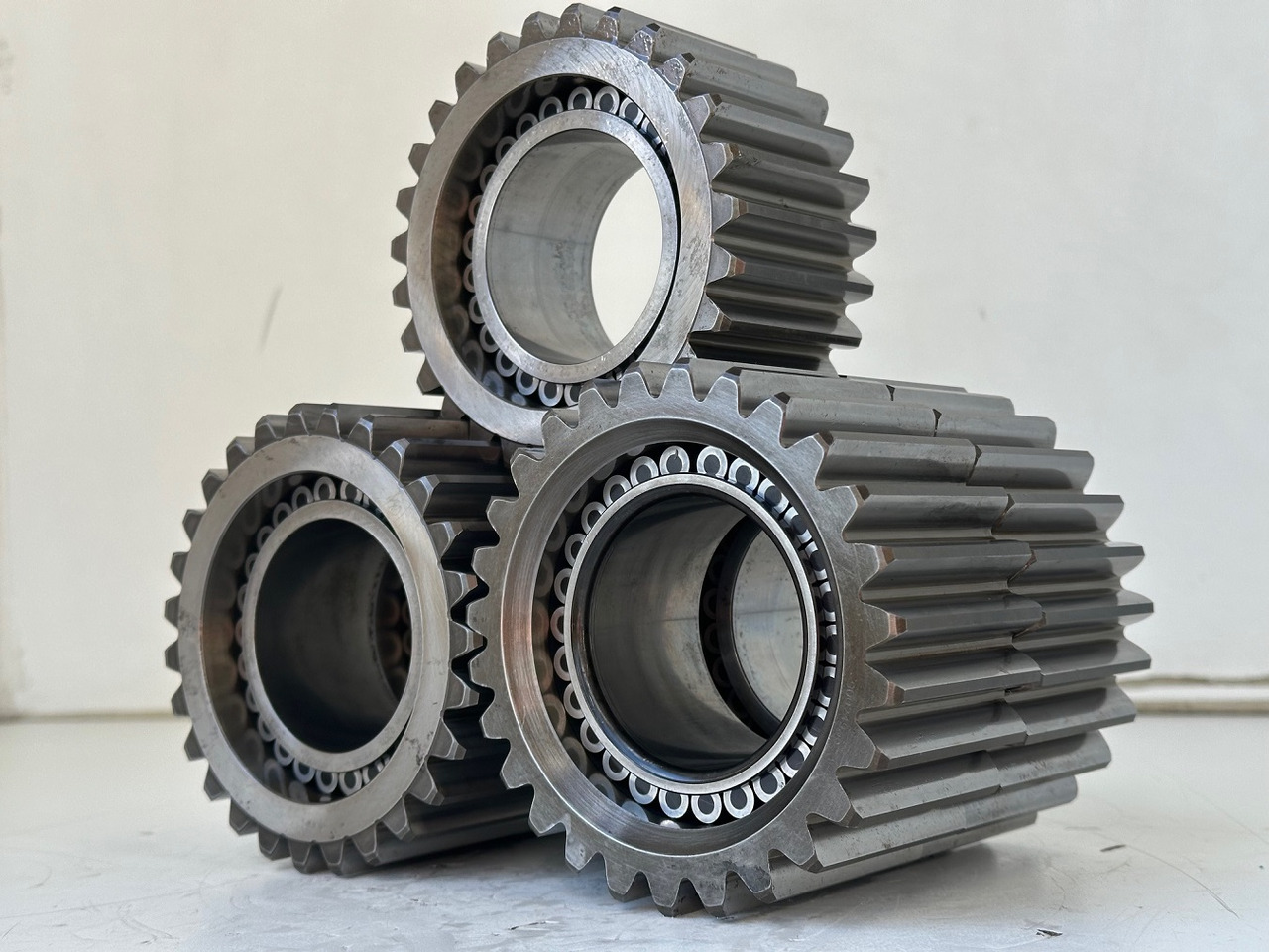 Liebherr Planetenrad ID-Nr.90024935. FAT400P112 - FAT400P130 - FAT400P139. R926, R928, R930, R934, R936, R938, R940, R944, R946, R950 T. #90024935.01.51139# - Pavarų dėžė - Statybinė technika: foto 2 Liebherr Planetenrad ID-Nr.90024935. FAT400P112 - FAT400P130 - FAT400P139. R926, R928, R930, R934, R936, R938, R940, R944, R946, R950 T. #90024935.01.51139# - Pavarų dėžė - Statybinė technika: foto 2