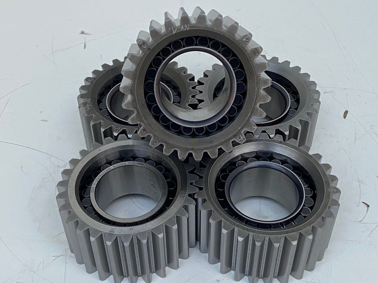 Liebherr Planetenrad ID-Nr.90205840. FAT350P126 - FAT350P138. R920 - R922 - R924 - R925 - R926 - R930 T. #PL24.02.2# - Šoninė pavara - Statybinė technika: foto 3 Liebherr Planetenrad ID-Nr.90205840. FAT350P126 - FAT350P138. R920 - R922 - R924 - R925 - R926 - R930 T. #PL24.02.2# - Šoninė pavara - Statybinė technika: foto 3