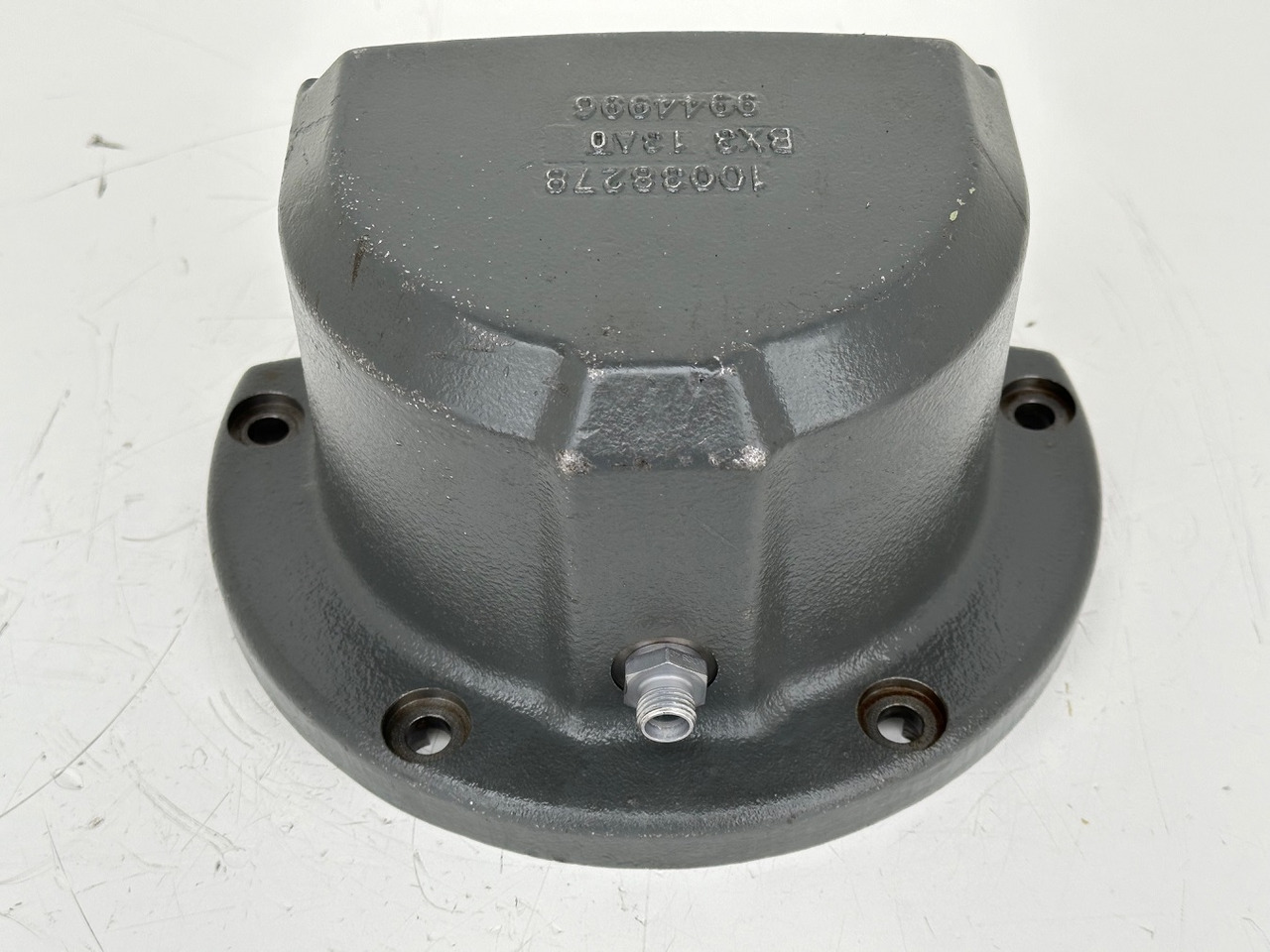 Liebherr Schmierfettkappe ID-Nr.9944996. SAT275/261 - SAT275/266 - SAT275/289 - SAT275/292. #9944996.1744# - Pavarų dėžė - Ekskavatorius: foto 1 Liebherr Schmierfettkappe ID-Nr.9944996. SAT275/261 - SAT275/266 - SAT275/289 - SAT275/292. #9944996.1744# - Pavarų dėžė - Ekskavatorius: foto 1