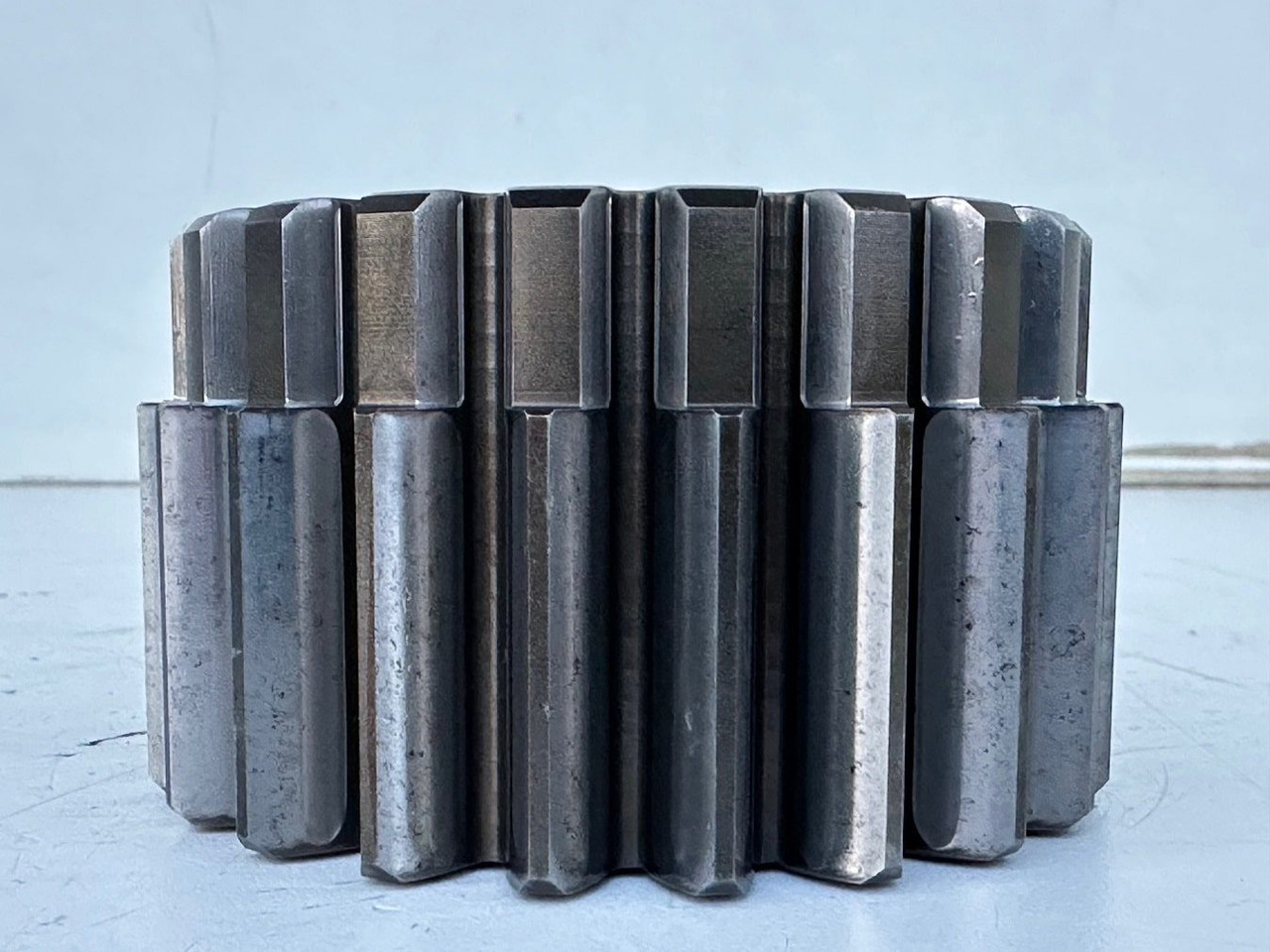 Liebherr Sonnenrad ID-Nr.90002821. FAT400P112, FAT400P130, FAT400P139. R926, R928, R930, R934, R936, R938, R940, R944, R946, R950 T. #01.51139# - Transmisija - Statybinė technika: foto 2 Liebherr Sonnenrad ID-Nr.90002821. FAT400P112, FAT400P130, FAT400P139. R926, R928, R930, R934, R936, R938, R940, R944, R946, R950 T. #01.51139# - Transmisija - Statybinė technika: foto 2