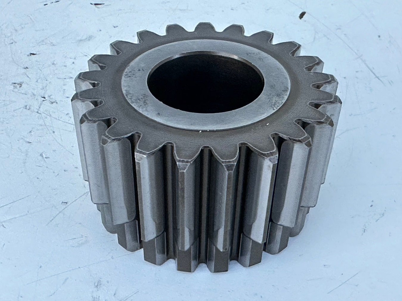 Liebherr Sonnenrad ID-Nr.90002821. FAT400P112, FAT400P130, FAT400P139. R926, R928, R930, R934, R936, R938, R940, R944, R946, R950 T. #02.51139# - Šoninė pavara - Statybinė technika: foto 4 Liebherr Sonnenrad ID-Nr.90002821. FAT400P112, FAT400P130, FAT400P139. R926, R928, R930, R934, R936, R938, R940, R944, R946, R950 T. #02.51139# - Šoninė pavara - Statybinė technika: foto 4