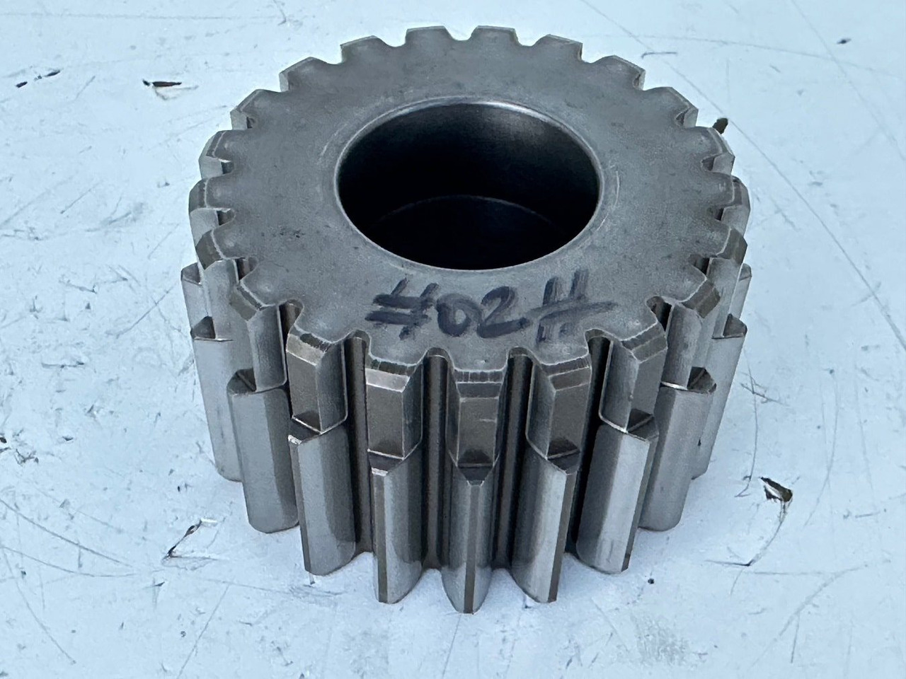 Liebherr Sonnenrad ID-Nr.90002821. FAT400P112, FAT400P130, FAT400P139. R926, R928, R930, R934, R936, R938, R940, R944, R946, R950 T. #02.51139# - Šoninė pavara - Statybinė technika: foto 1 Liebherr Sonnenrad ID-Nr.90002821. FAT400P112, FAT400P130, FAT400P139. R926, R928, R930, R934, R936, R938, R940, R944, R946, R950 T. #02.51139# - Šoninė pavara - Statybinė technika: foto 1