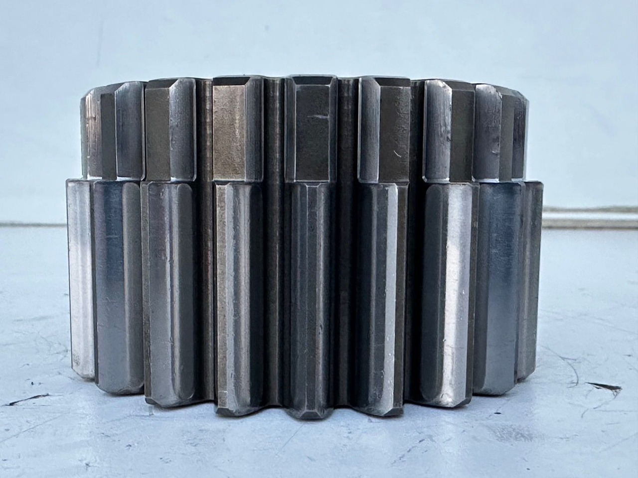 Liebherr Sonnenrad ID-Nr.90002821. FAT400P112, FAT400P130, FAT400P139. R926, R928, R930, R934, R936, R938, R940, R944, R946, R950 T. #02.51139# - Šoninė pavara - Statybinė technika: foto 2 Liebherr Sonnenrad ID-Nr.90002821. FAT400P112, FAT400P130, FAT400P139. R926, R928, R930, R934, R936, R938, R940, R944, R946, R950 T. #02.51139# - Šoninė pavara - Statybinė technika: foto 2