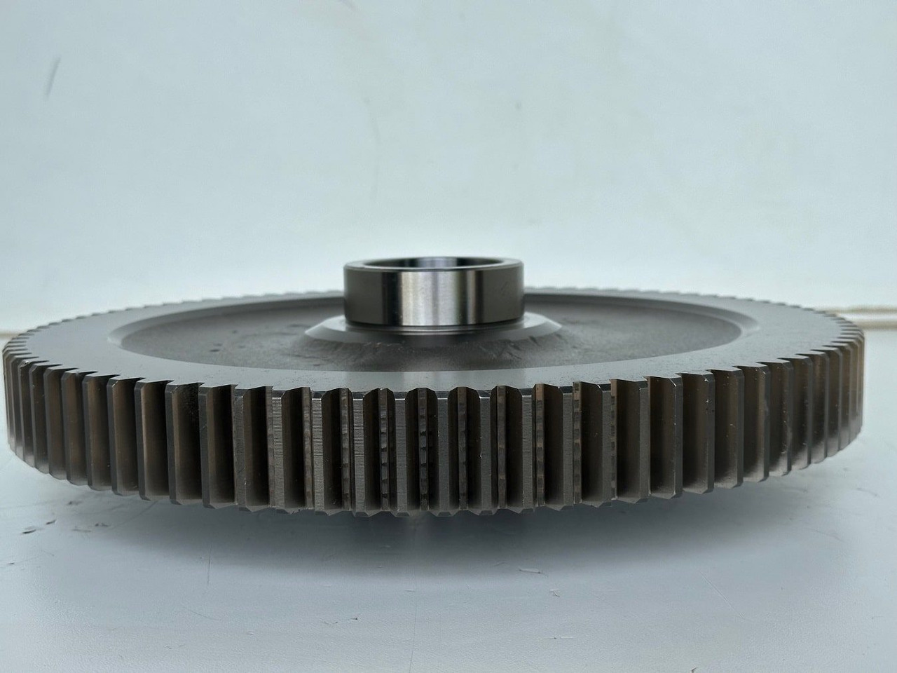 Liebherr Stirnrad ID-Nr.9443363 - ID-Nr.944336303. Fahrantrieb Typ:FAT650/508, FAT650E508, FAT650F519, FAT650F531, FAT650F549. PR752, PR754, PR756, RL52, RL64, RL66. #944336303.01# - Šoninė pavara - Statybinė technika: foto 2 Liebherr Stirnrad ID-Nr.9443363 - ID-Nr.944336303. Fahrantrieb Typ:FAT650/508, FAT650E508, FAT650F519, FAT650F531, FAT650F549. PR752, PR754, PR756, RL52, RL64, RL66. #944336303.01# - Šoninė pavara - Statybinė technika: foto 2