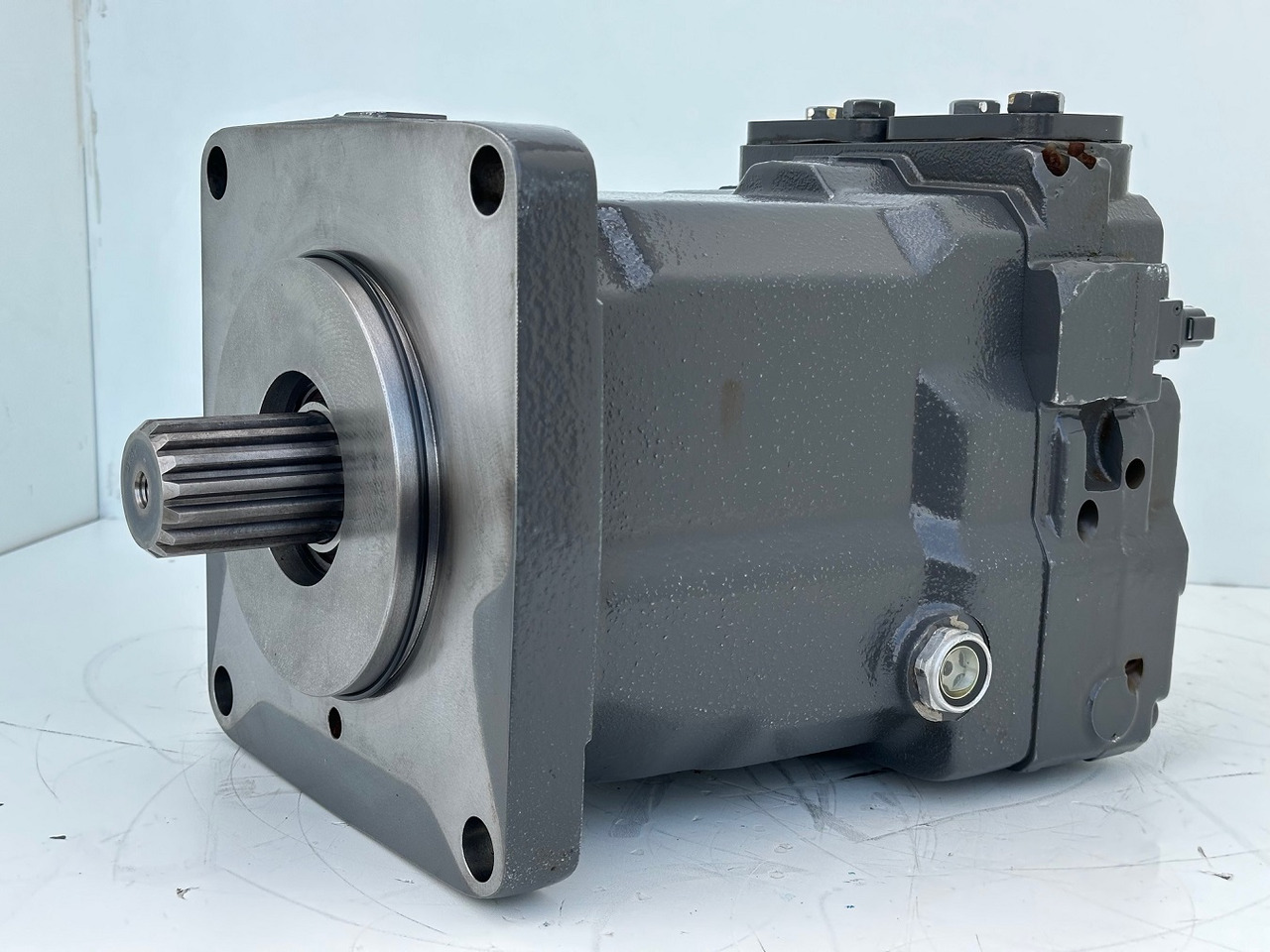Linde Verstellmotor-Axialkolbenmotor Typ:HMV210-02 2532. #HMV210-02.2532# - Hidraulinis variklis: foto 5 Linde Verstellmotor-Axialkolbenmotor Typ:HMV210-02 2532. #HMV210-02.2532# - Hidraulinis variklis: foto 5