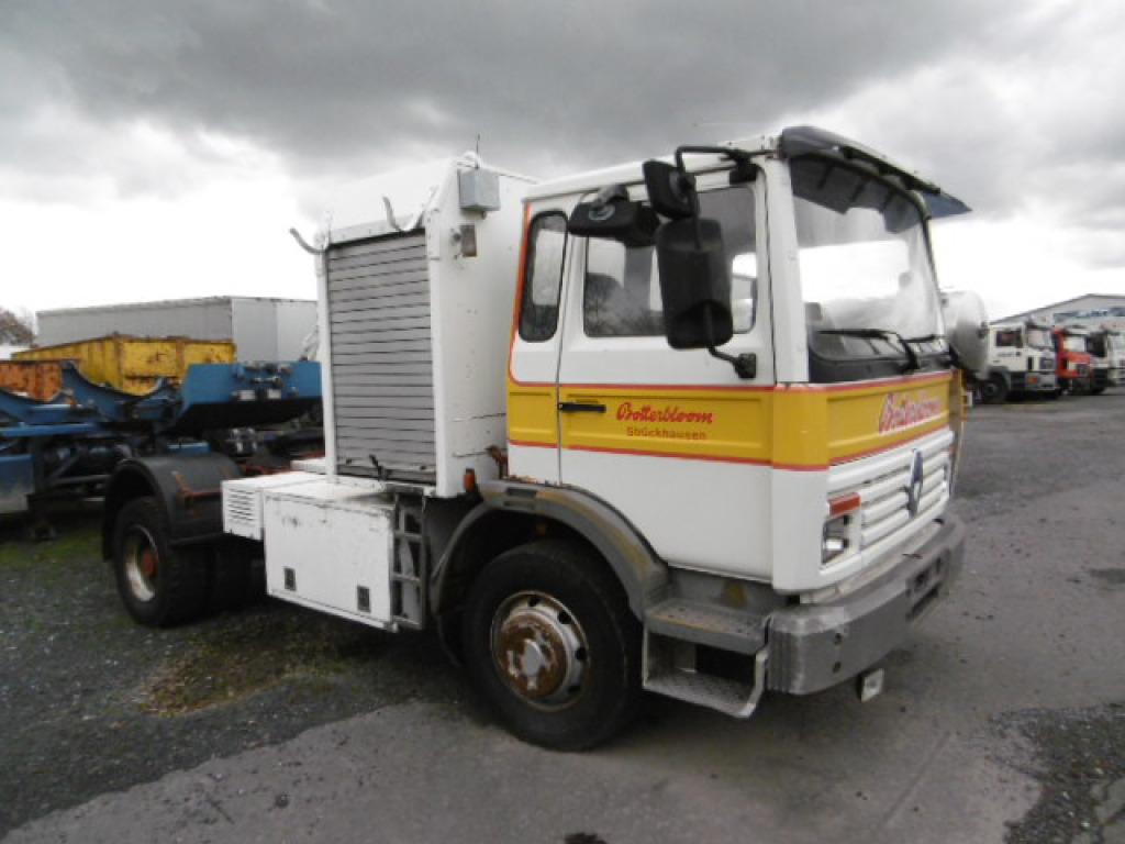 Renault 40GCC2  (Nr. 104) - Vilkikas: foto 4 Renault 40GCC2  (Nr. 104) - Vilkikas: foto 4