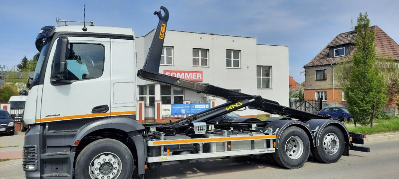 Mercedes-Benz Actros 2542 KING HZ-20R - Hook-lift sunkvežimis: foto 4 Mercedes-Benz Actros 2542 KING HZ-20R - Hook-lift sunkvežimis: foto 4