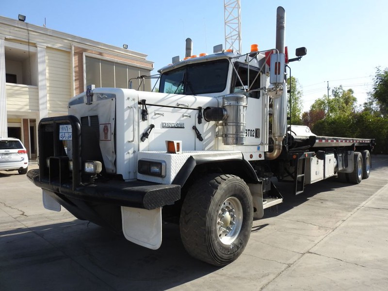 Kenworth * C500 * Bed / winch Truck * 6x4 Oil Field Truck * - Platforminis/ Bortinis sunkvežimis: foto 1 Kenworth * C500 * Bed / winch Truck * 6x4 Oil Field Truck * - Platforminis/ Bortinis sunkvežimis: foto 1