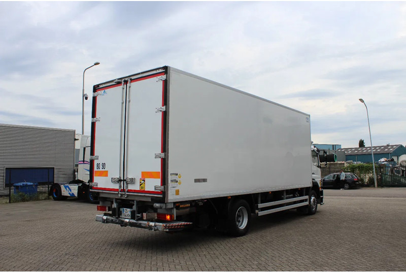 Mercedes-Benz Axor 1829 * MANAUL * EURO5 * 4X2 * CARRIER SUPRA 850 * - Refrižeratorius sunkvežimis: foto 4 Mercedes-Benz Axor 1829 * MANAUL * EURO5 * 4X2 * CARRIER SUPRA 850 * - Refrižeratorius sunkvežimis: foto 4