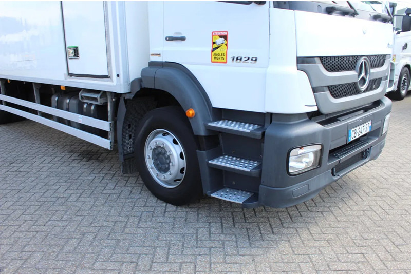 Mercedes-Benz Axor 1829 * MANAUL * EURO5 * 4X2 * CARRIER SUPRA 950 * - Refrižeratorius sunkvežimis: foto 3 Mercedes-Benz Axor 1829 * MANAUL * EURO5 * 4X2 * CARRIER SUPRA 950 * - Refrižeratorius sunkvežimis: foto 3