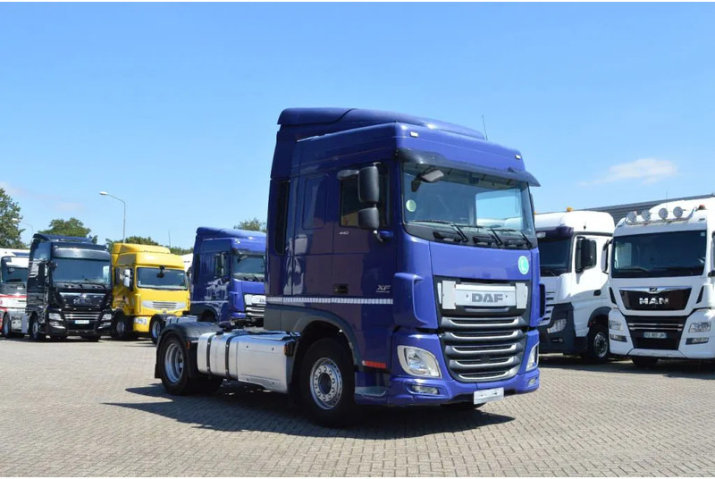DAF XF 106.440 * EURO6 * 2 TANK * 1200L * 2 BED * - Vilkikas: foto 1 DAF XF 106.440 * EURO6 * 2 TANK * 1200L * 2 BED * - Vilkikas: foto 1