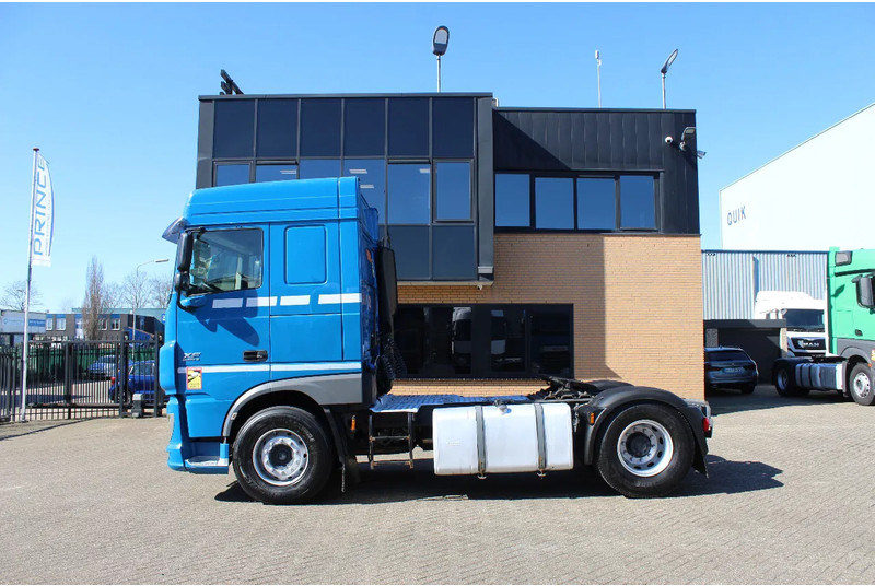 DAF XF 106.440 * EURO6 * 4X2 * ADR * - Vilkikas: foto 2 DAF XF 106.440 * EURO6 * 4X2 * ADR * - Vilkikas: foto 2