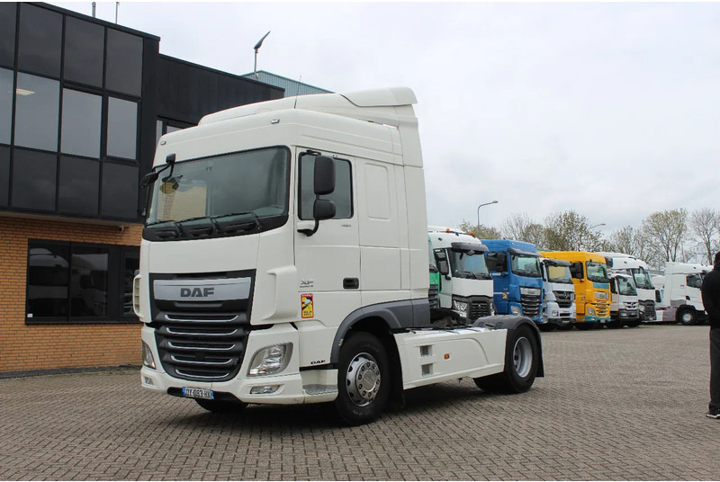 DAF XF 106.460 * EURO6 * 4X2 * - Vilkikas: foto 1 DAF XF 106.460 * EURO6 * 4X2 * - Vilkikas: foto 1