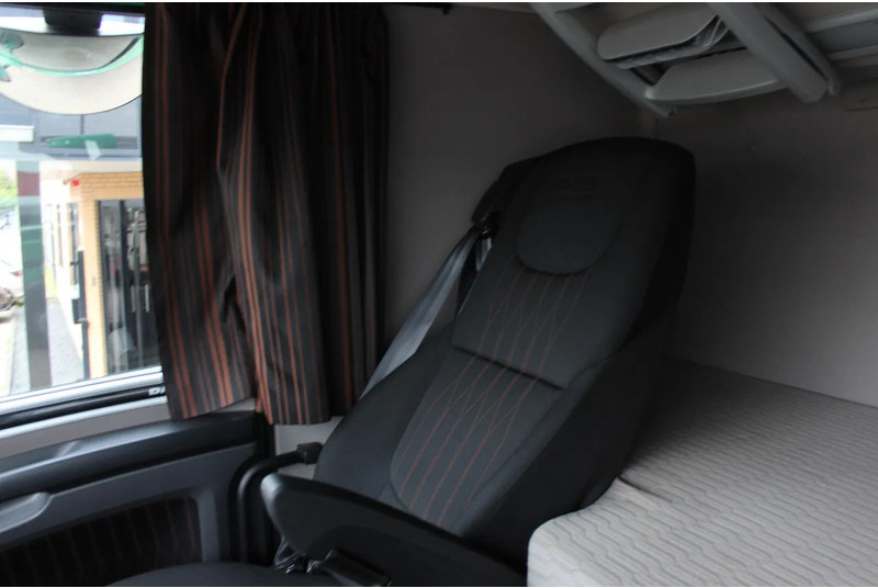 Vilkikas DAF XF 106.480 * EURO6 * 2 TANK *: foto 16