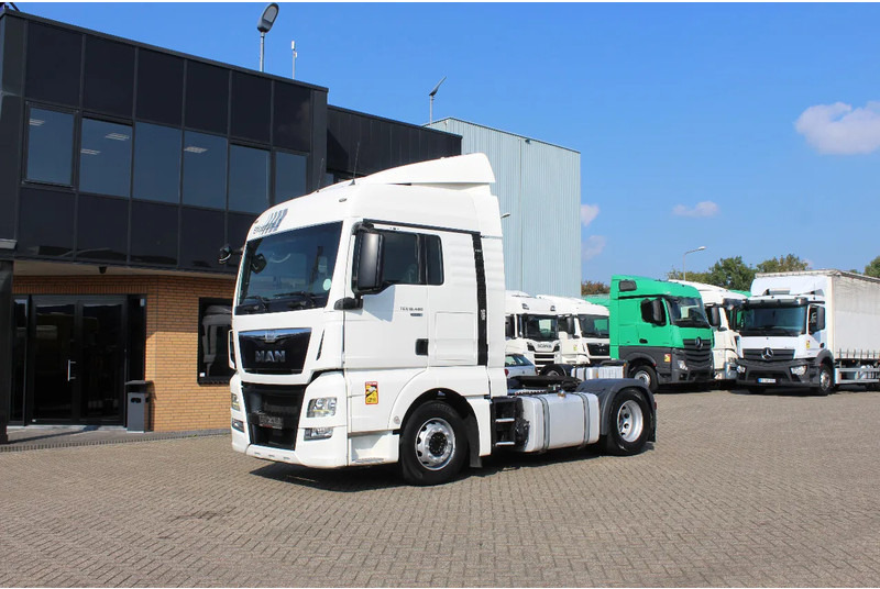 MAN TGX 18.460 * RETARDER * EURO6 * 4X2 * 2 BIG TANK * - Vilkikas: foto 1 MAN TGX 18.460 * RETARDER * EURO6 * 4X2 * 2 BIG TANK * - Vilkikas: foto 1