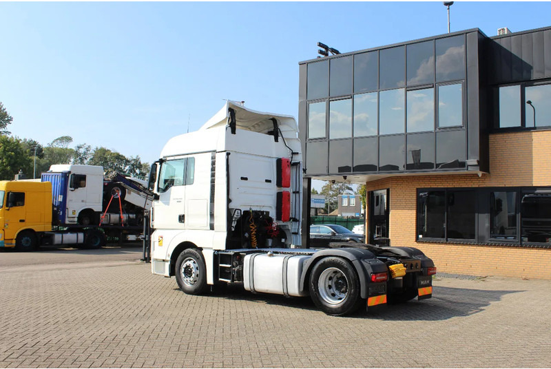 MAN TGX 18.460 * RETARDER * EURO6 * 4X2 * 2 BIG TANK * - Vilkikas: foto 3 MAN TGX 18.460 * RETARDER * EURO6 * 4X2 * 2 BIG TANK * - Vilkikas: foto 3