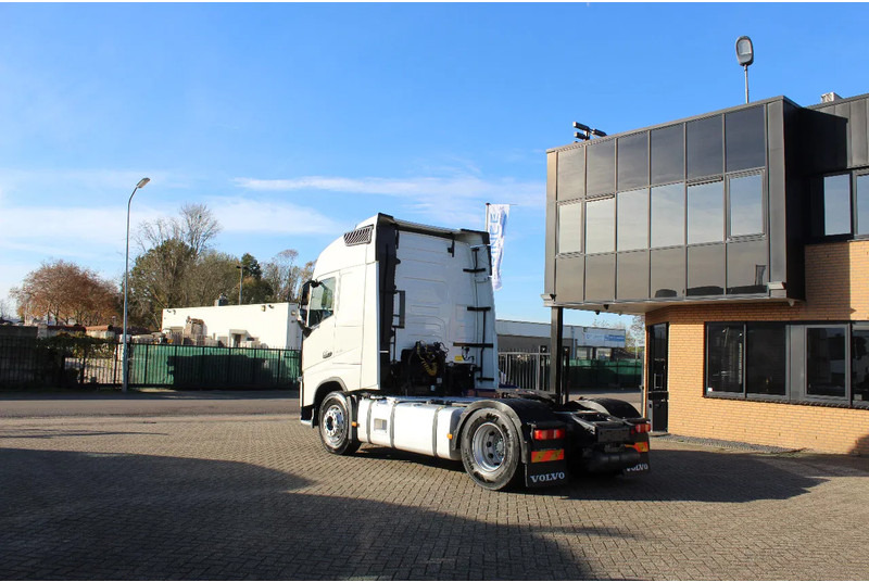 Volvo FH 460 * EURO6 * 4X2 * - Vilkikas: foto 4 Volvo FH 460 * EURO6 * 4X2 * - Vilkikas: foto 4