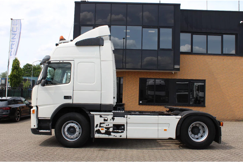 Volvo FM 380 * hydraulic * 4x2 * - Vilkikas: foto 2 Volvo FM 380 * hydraulic * 4x2 * - Vilkikas: foto 2