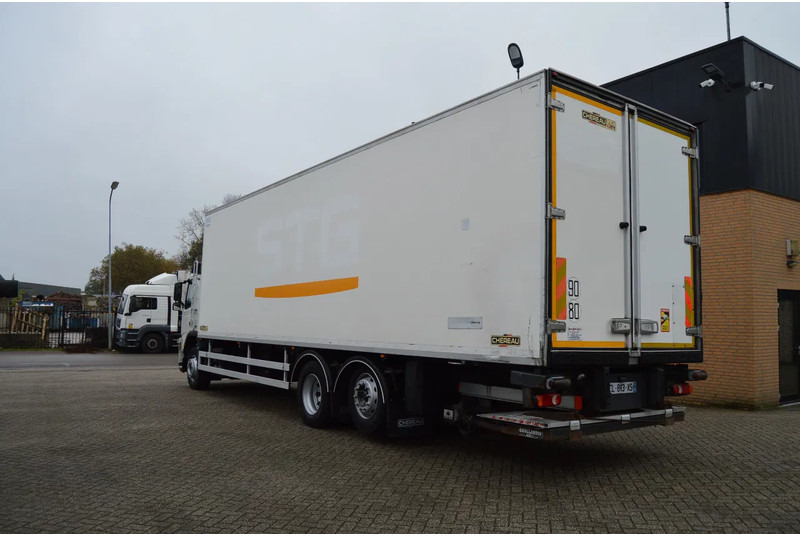 Volvo FM 370 * EURO5 * CARRIER SUPRA 950 SILENT * 6X2 * - Refrižeratorius sunkvežimis: foto 2 Volvo FM 370 * EURO5 * CARRIER SUPRA 950 SILENT * 6X2 * - Refrižeratorius sunkvežimis: foto 2