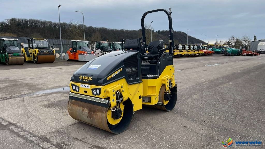Bomag BW 120 AD-5 - Asfalto volus: foto 4 Bomag BW 120 AD-5 - Asfalto volus: foto 4
