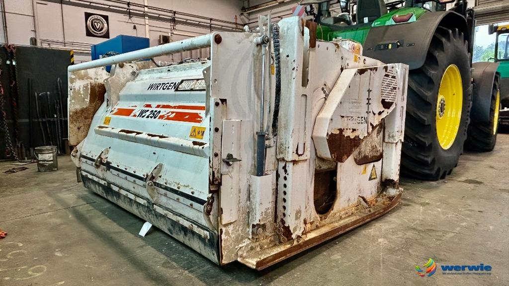 Wirtgen WS 250 - Asfalto mašina: foto 1 Wirtgen WS 250 - Asfalto mašina: foto 1
