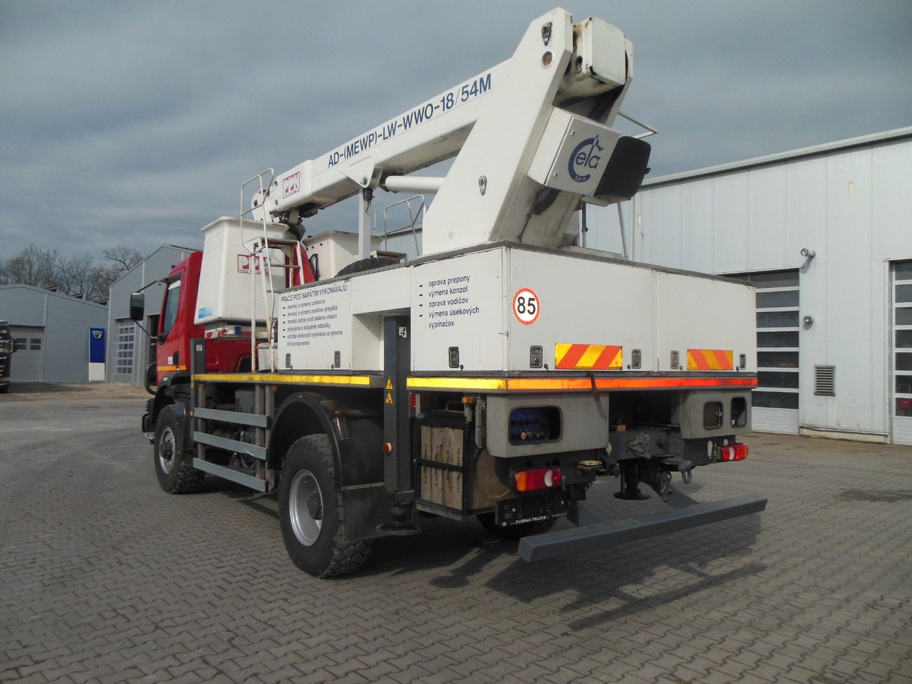 Renault MIDLUM 220.14,4X4,HUBARBEITBÜHNE 16,5M, ISOLIERT - Autobokštelio: foto 2 Renault MIDLUM 220.14,4X4,HUBARBEITBÜHNE 16,5M, ISOLIERT - Autobokštelio: foto 2